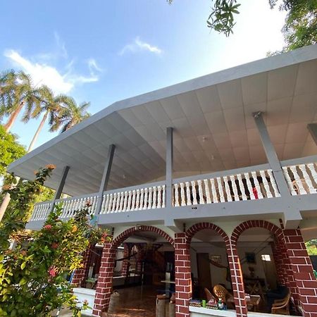 La Casona Sv Hostal Ла Либертад Екстериор снимка