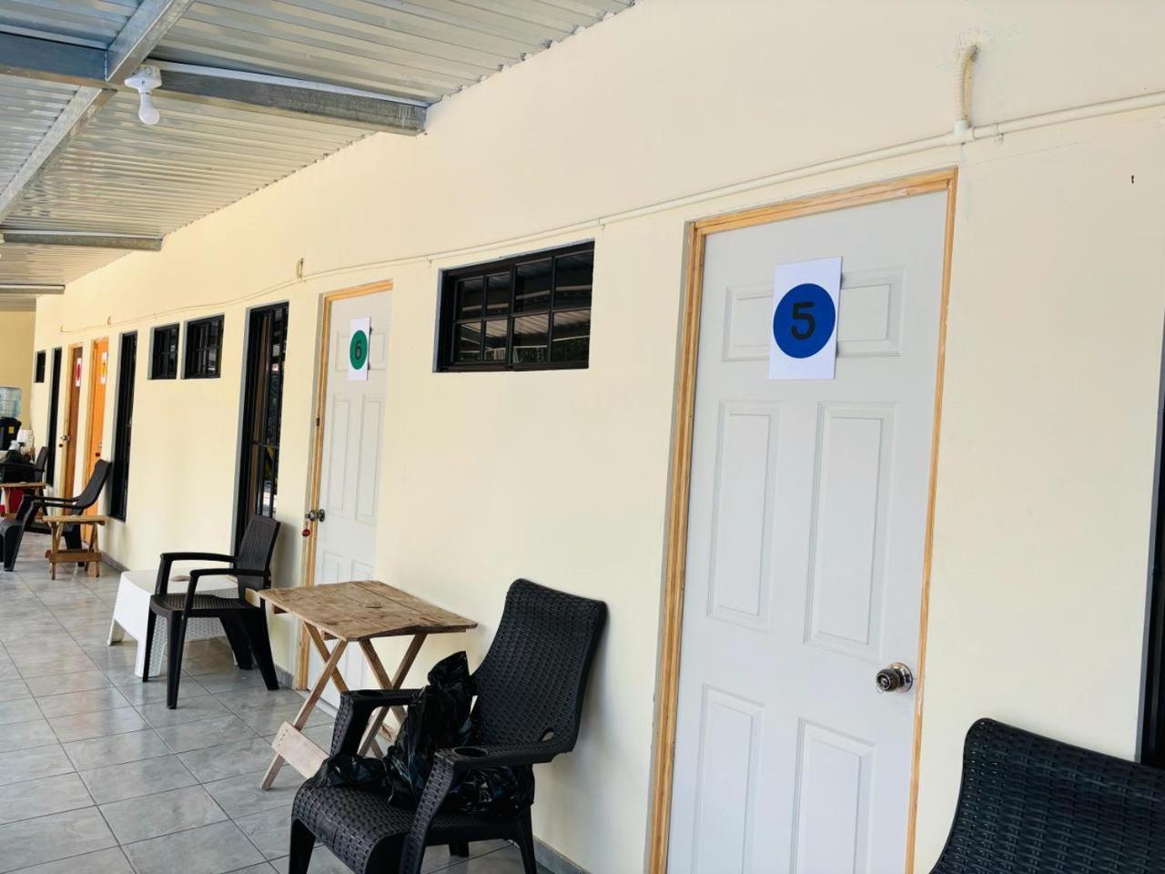 La Casona Sv Hostal Ла Либертад Екстериор снимка