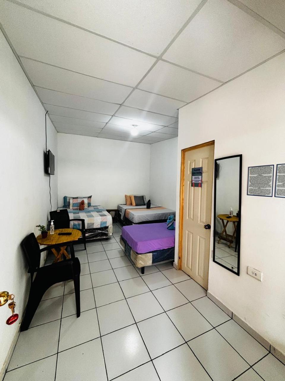 La Casona Sv Hostal Ла Либертад Екстериор снимка