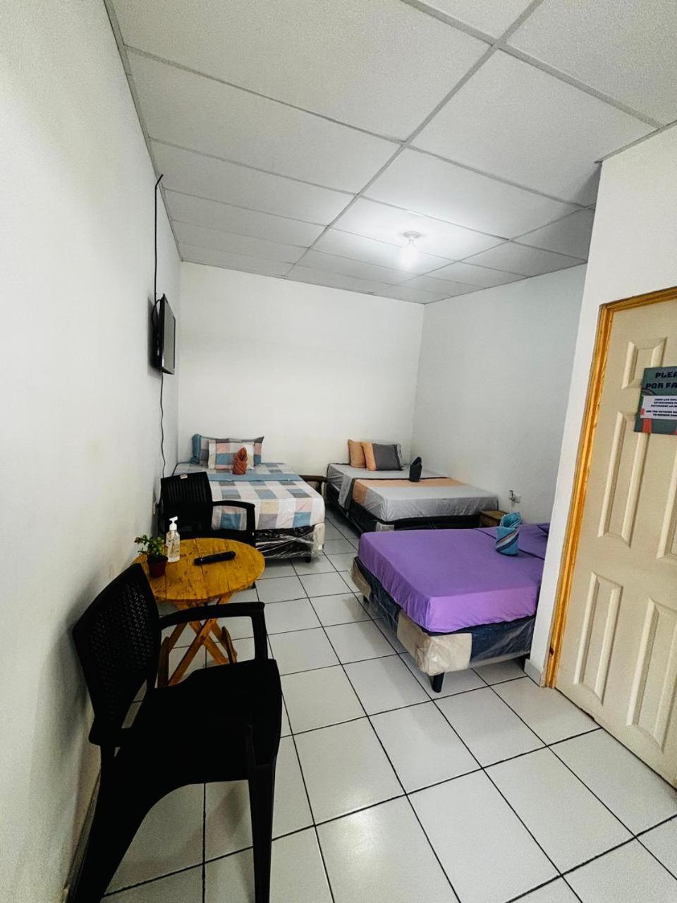 La Casona Sv Hostal Ла Либертад Екстериор снимка