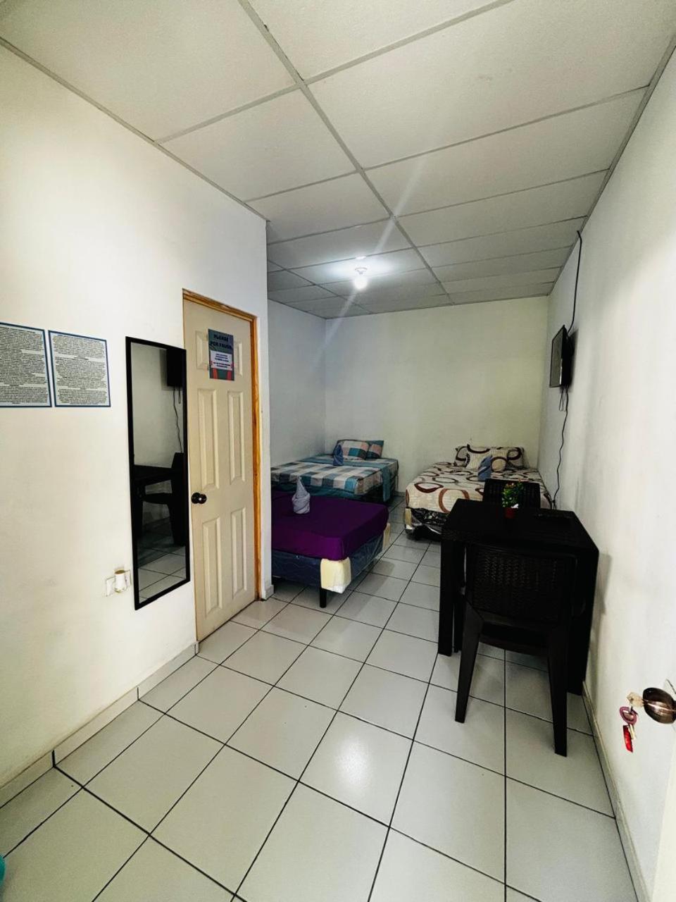 La Casona Sv Hostal Ла Либертад Екстериор снимка