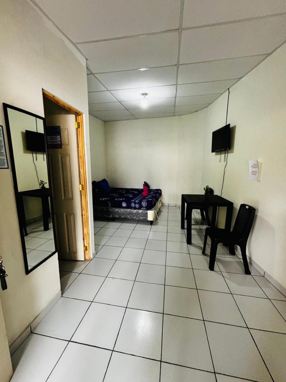La Casona Sv Hostal Ла Либертад Екстериор снимка