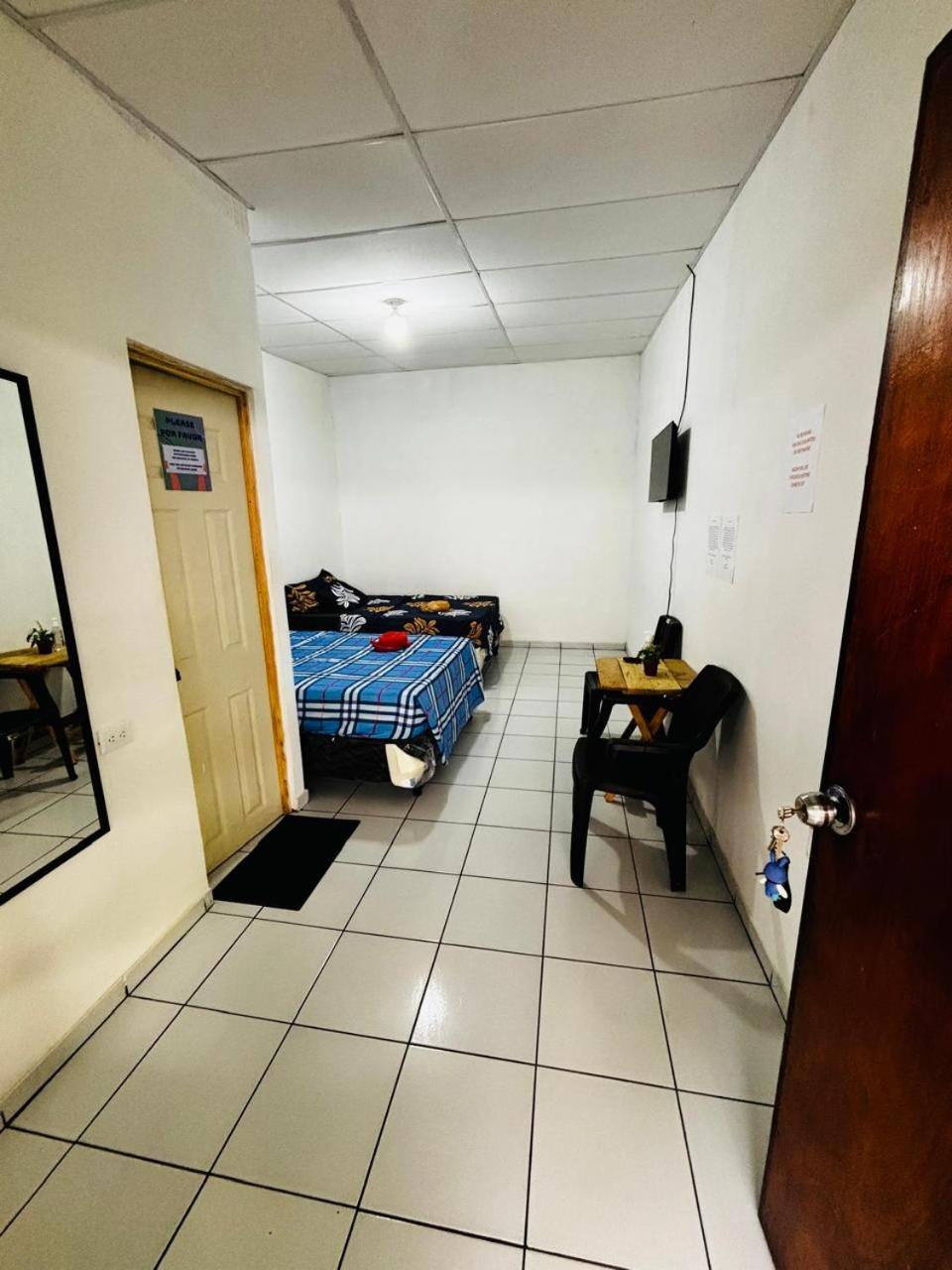 La Casona Sv Hostal Ла Либертад Екстериор снимка